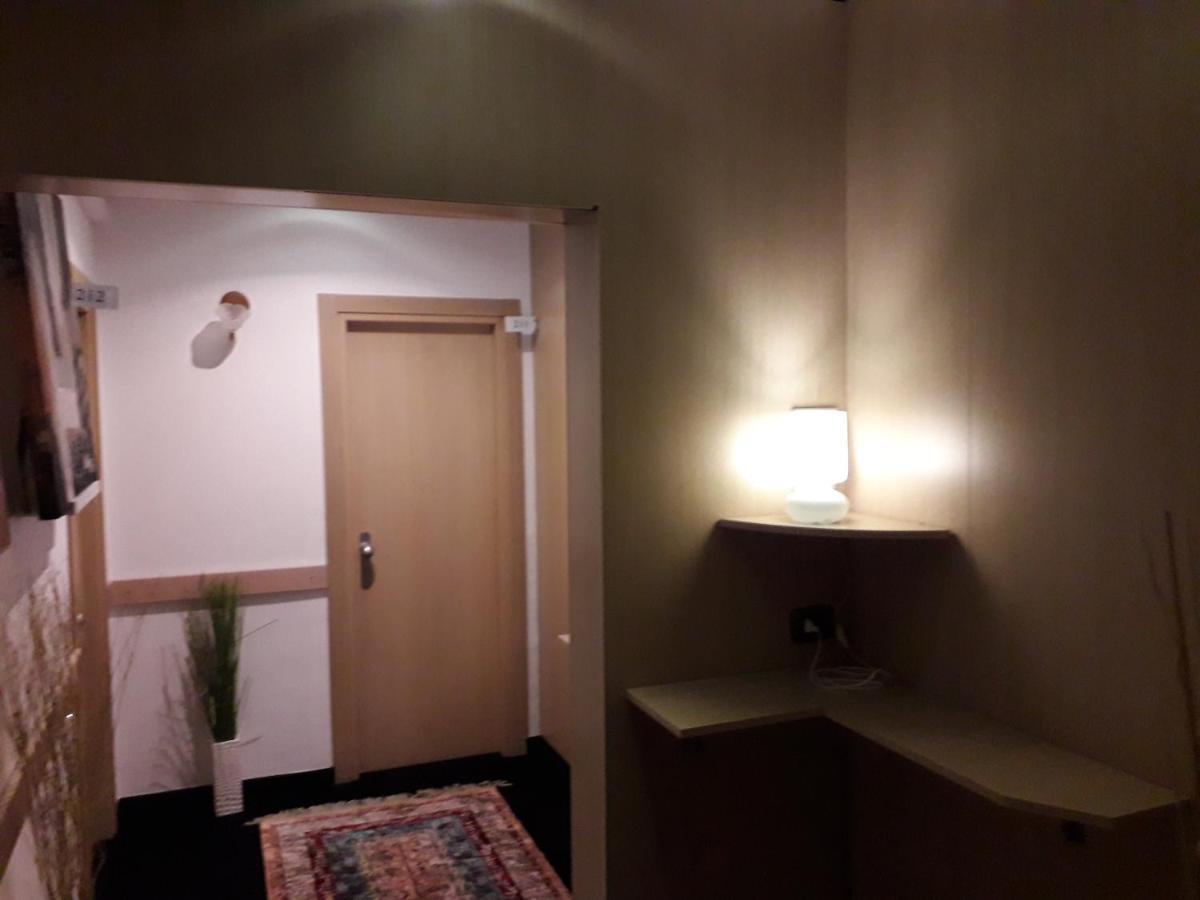 Hotel Vittoriano Турин Экстерьер фото