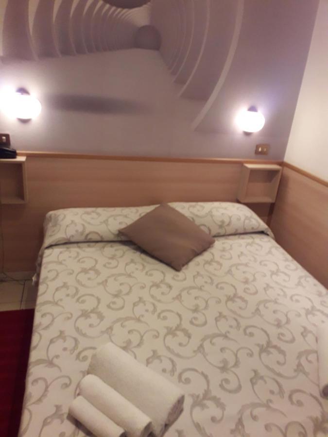 Hotel Vittoriano Турин Экстерьер фото