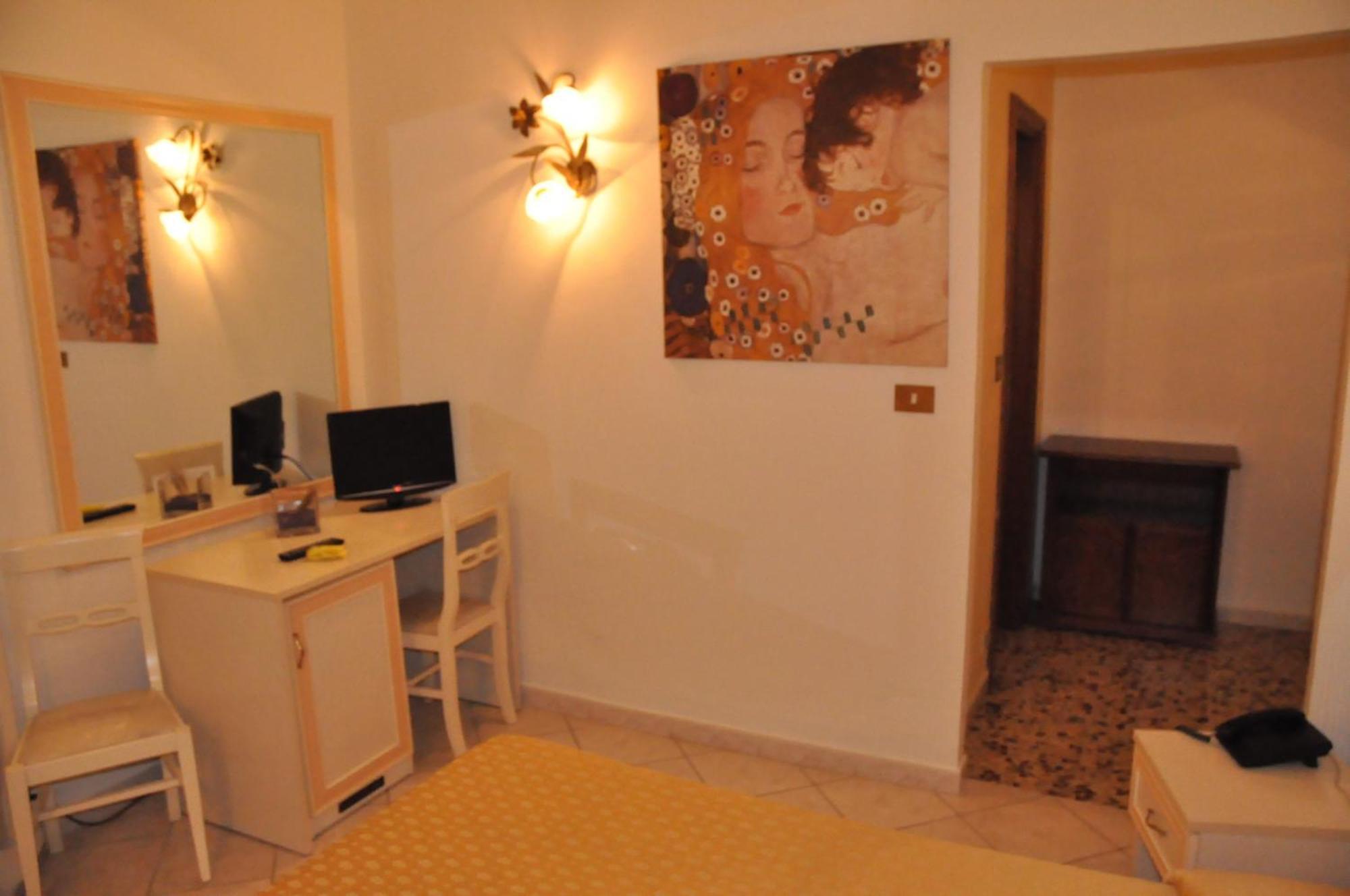 Hotel Vittoriano Турин Экстерьер фото