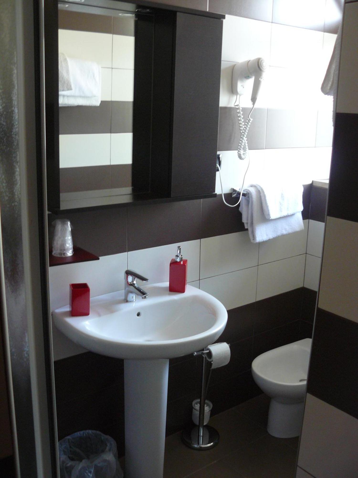 Hotel Vittoriano Турин Экстерьер фото