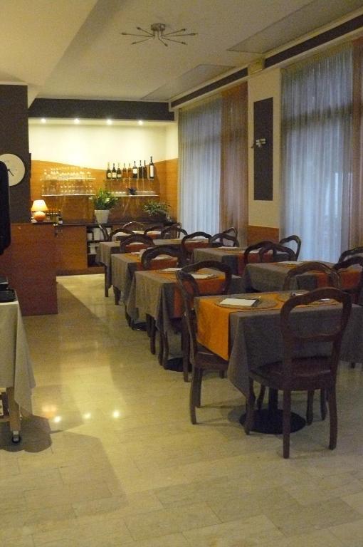 Hotel Vittoriano Турин Экстерьер фото